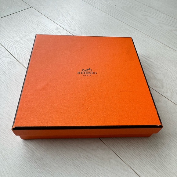 Hermès Reversible Togo Leather Strap Belt Black / Tan 95 cm - Picture 2 of 14